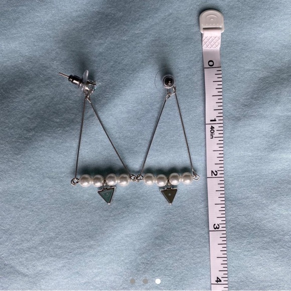 ✨ Silver triangle earrings ✨ - Picture 2 of 3